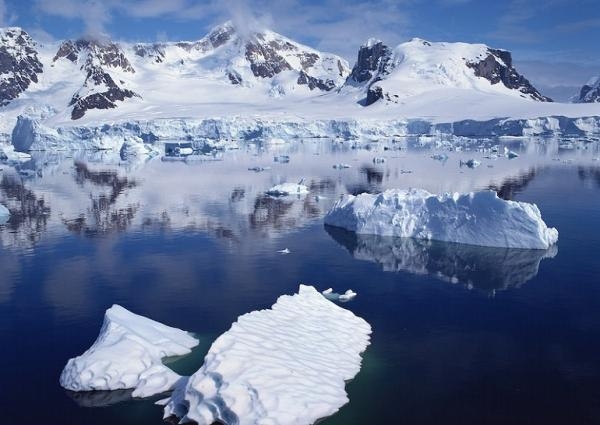 ماذا يعني الانحسار القياسي للجليد في أنتاركتيكا؟