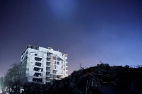 مبنى مدمر في أعقاب زلزال أنطاكيا بتركيا - رويترز