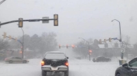 تسببت حالة الطقس في إغلاق الطرق الرئيسية الأمريكية - رويترز