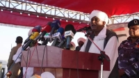 عضو مجلس السيادة السوداني يخاطب حشد جماهيري بمحلية المتمة - اليوم