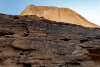 نقوش جبل عكمة - موقع استكشف العلا