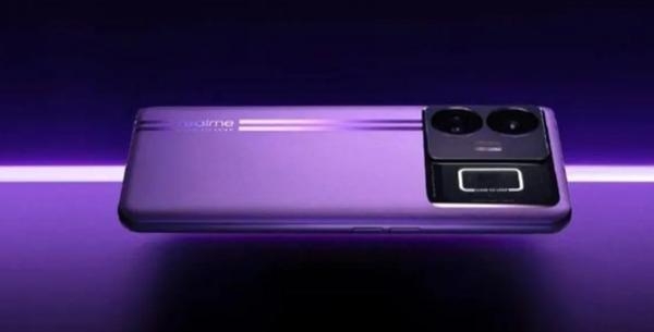 «ريلمي GT3» هاتف جديد بتقنية الشحن السريع 240 واط