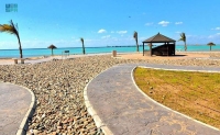 شاطئ السيف أحد المعالم السياحية الجذابة جنوب جدة - واس