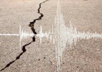 زلزال بقوة 5.7 درجة يضرب جنوب سومطرة بإندونيسيا