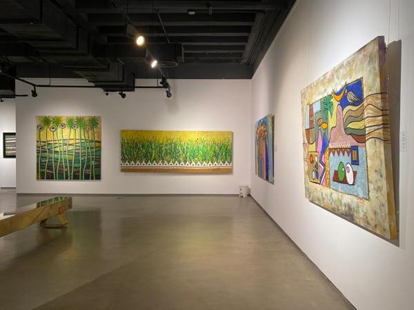 اشتمل معرض حماس الشخصي الـ٣٩ على ٩٩ لوحة متنوعة - اليوم