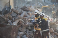 جهود إغاثية كبيرة لعمال الإنقاذ في زلزال سوريا وتركيا - حساب الخوذ البيضاء على تويتر