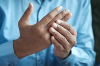 التهاب المفاصل يسبب أزمات صحية كبيرة- مشاع إبداعي