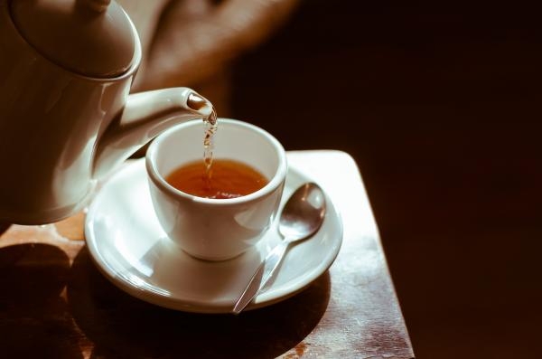 شرب الشاي في الصباح دون أكل يمكن أن يمنع امتصاص العناصر الغذائية - مشاع إبداعي
