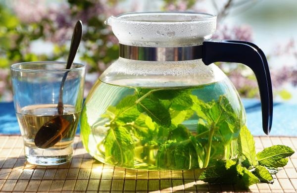 يعمل الشاي الأخضر على خفض مستويات الكوليسترول المرتفعة - مشاع إبداعي
