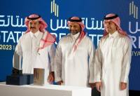 وزير الشؤون البلدية والقروية والإسكان يُكرّم البنك الأهلي السعودي لفوزه بجائزة أفضل برنامج تمويل عقاري بالمملكة