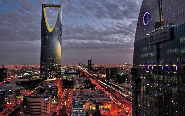 تغطي 40% من النفقات.. لماذا ارتفعت الإيرادات غير النفطية في السعودية؟