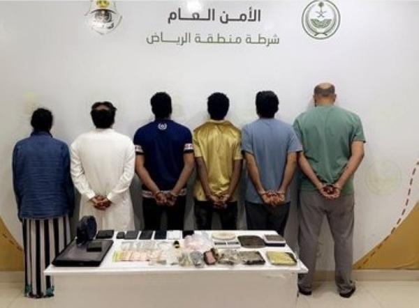 بحوزتهم نمر وأفعى.. ضبط 6 مخالفين لترويجهم المخدرات في الرياض
