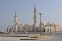 المساجد في الجبيل الصناعية.. تحف معمارية بمواصفات مدروسة