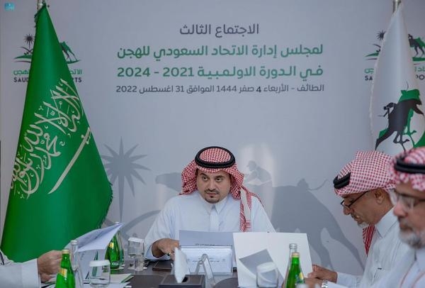 رئيس الاتحاد السعودي للهجن يرفع الشكر للقيادة على دعمها لرياضة الهجن