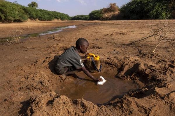 بسبب مياه الشرب الملوثة.. اليونيسف: 1000 طفل دون سن الخامسة يموتون يوميًا