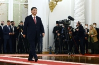الرئيس الصيني يدعو بوتين لزيارة بكين.. ورئيس وزراء اليابان في أوكرانيا