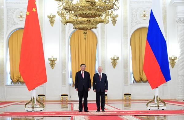 الرئيس شي يدعو بوتين لزيارة الصين كسرا لمذكرة التوقيف بحقه - رويترز