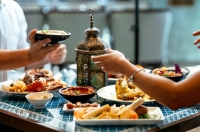 يمكن فقدان الوزن في رمضان بعدة طرق دون حمية غذائية - مشاع إبداعي