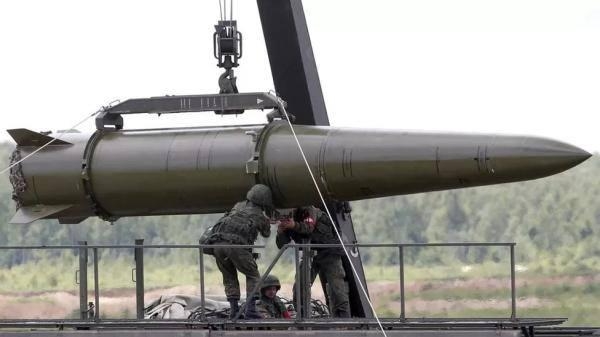 حتى لا يفقد سلاح ترهيب.. محلل ألماني: بوتين لن يستخدم الأسلحة النووية