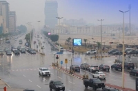 طقس السعودية اليوم.. استمرار هطول الأمطار الرعدية وانخفاض درجات الحرارة