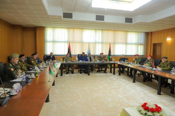 المبعوث الأممي وقادة عسكريون في اجتماع للجنة الليبية المشتركة - اليوم