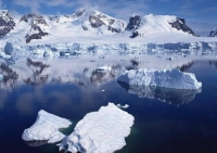 استمرار ذوبان الصفائح الجليدية في القارة القطبية الجنوبية - مشاع إبداعي