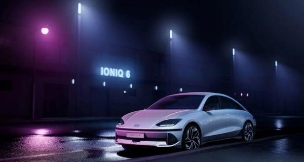 «أيونيك 6» الكهربائية أفضل سيارة في العالم 2023
