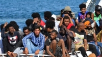 مهاجرون تم انقاذهم بعد مغادرتهم ليبيا في طريقهم للقارة الأوروبية - اليوم