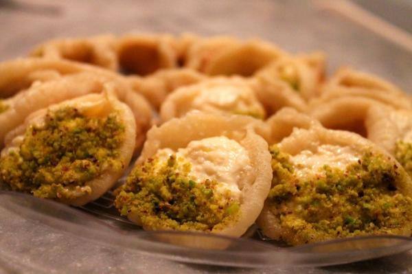 حلويات رمضان طبق يومي خلال الشهر الفضيل - مشاع إبداعي