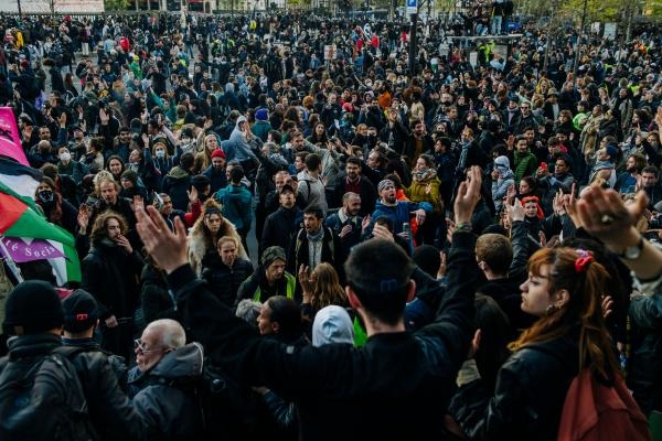 مئات الآلاف ينضمون إلى أحدث الاحتجاجات ضد إصلاح نظام المعاشات الفرنسي