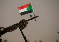 اندلاع القتال بين قوات الدعم السريع والقوات المسلحة السودانية - رويترز