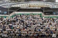 أداء الصلاة في المسجد الحرام - حساب الرئاسة العامة لشؤون الحرمين تويتر