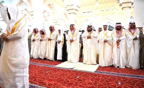 المسلمون يؤدون صباح اليوم صلاة عيد الفطر المبارك في مختلف أنحاء المملكة - واس