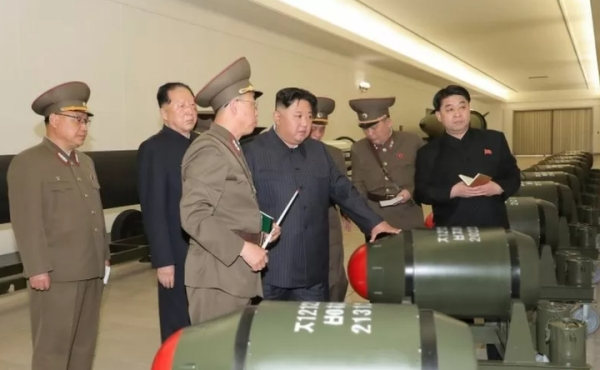 تمتلك كوريا الشمالية ترسانة من الأسلحة النووية القادرة على استخدامها في أي وقت - رويترز