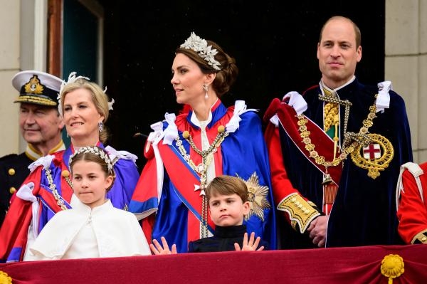 الأمير وليام وعائلته - رويترز