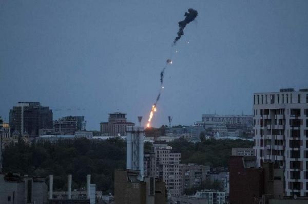 أوكرانيا.. إصابة 5 وانفجارات مستمرة في هجمات روسية على كييف