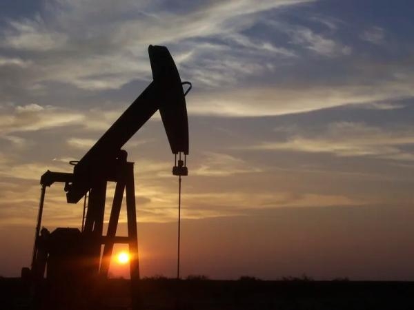 مع تلاشي مخاوف الركود.. أسعار النفط تقفز بأكثر من 2% عند الإغلاق
