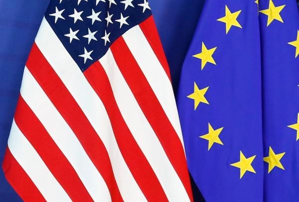 تحاول دول الاتحاد الأوروبي تقليل اعتمادها على الولايات المتحدة- رويترز