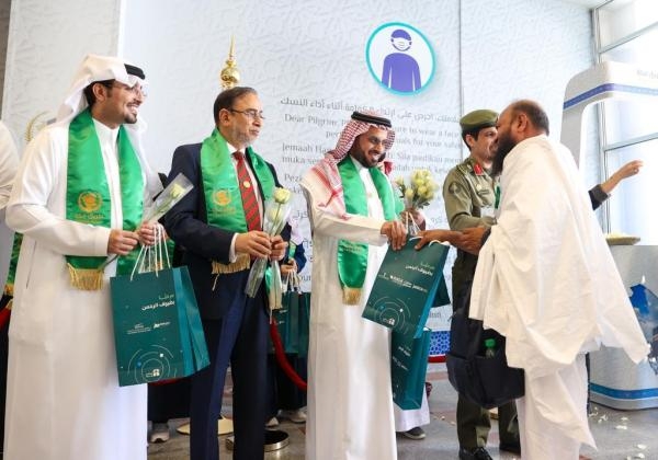 مطار الملك عبدالعزيز الدولي يستقبل الحجاج القادمين من بنجلاديش