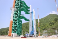 الصاروخ نوري ينطلق من مركز نارو الفضائي جنوبي كوريا الجنوبية - وكالات