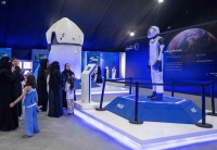 معرض "السعودية نحو الفضاء" يحلق بزواره في طبقات السماء