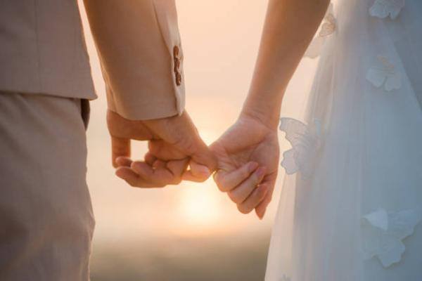 يشيع الحلم بالزواج في السعودية- مشاع إبداعي