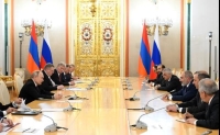 المحادثات بين أرمينيا وأذربيجان - رويترز