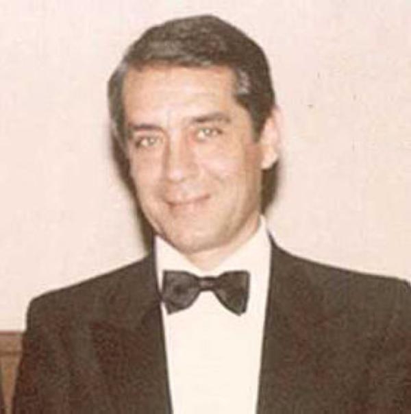 وفاة المطرب اللبناني محمد جمال صاحب أغنية 