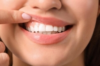 أمراض اللثة قد تؤدي إلى فقدان الأسنان- مشاع إبداعي