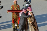 أهدى ملك الأردن سيفًا هاشميًا لولي العهد بمناسبة زفافه- اليوم