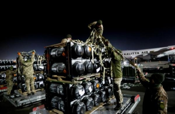 حزمة مساعدات عسكرية أمريكية جديدة إلى أوكرانيا - رويترز