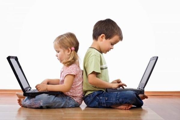 تضاعف إدمان الأطفال للألعاب الرقمية خطر يهددهم - متداولة