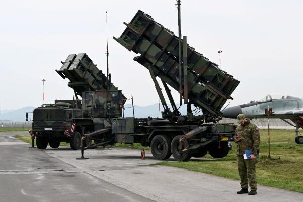 زيلينسكي: تحالف أنظمة باتريوت والمقاتلات الحديثة سيوقف الضربات الروسية