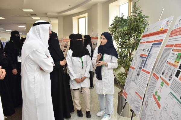 جامعة الإمام عبد الرحمن بن فيصل.. ​​​​​​​افتتاح الملتقى العلمي ومعرض الملصقات العلمية